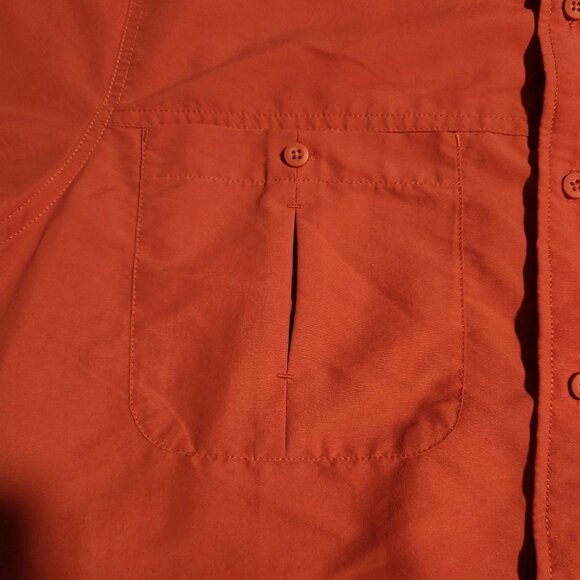 St. John's Bay Outdoor Shirt No Fly Zone Insect Repellent Vented Red Large NEW - Picture 4 of 10